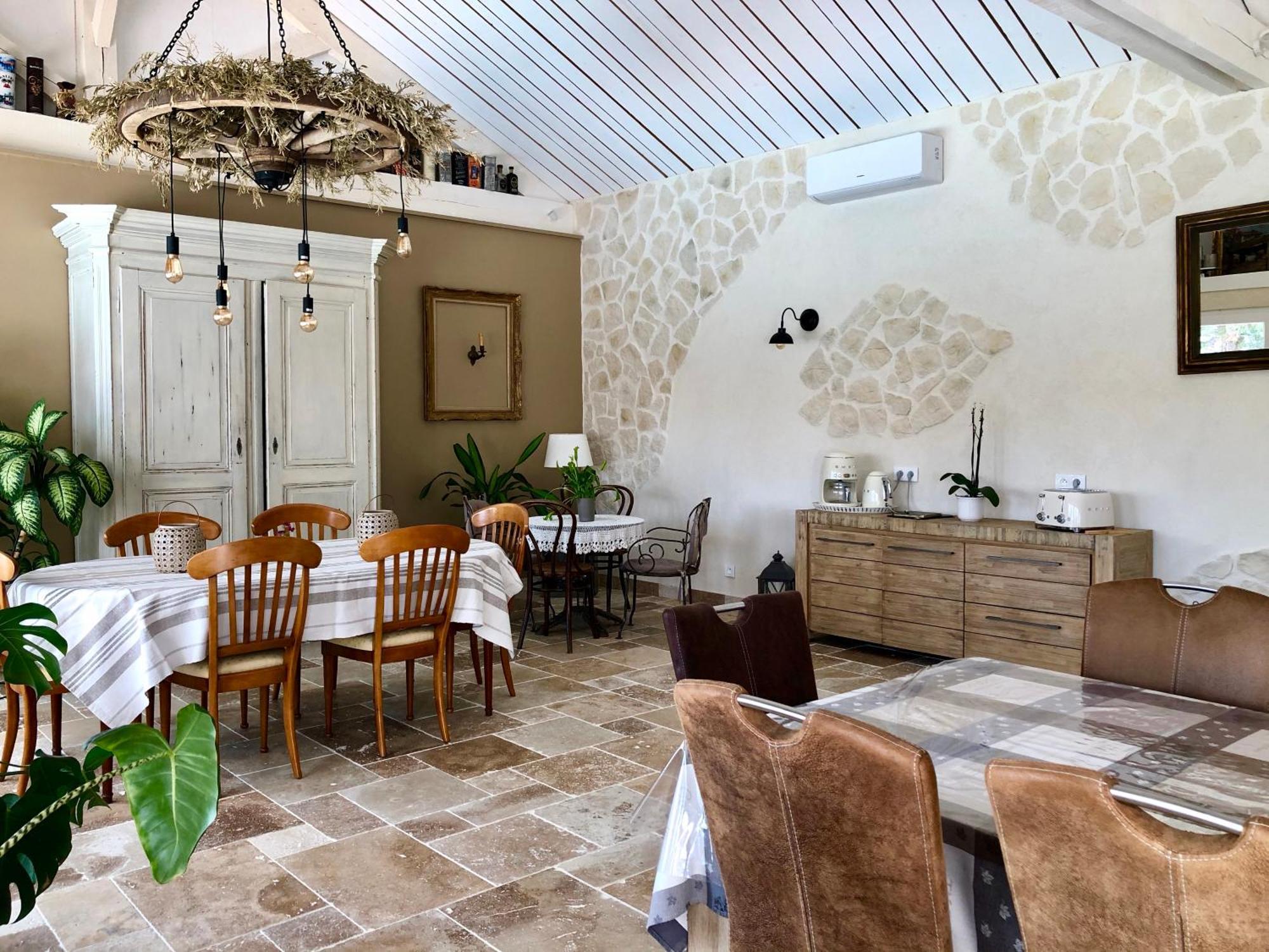 Le Clos Vitis Violès Exteriér fotografie